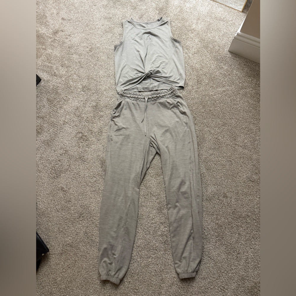 Gray Knotted Tank and Jogger Set